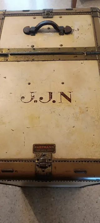 Baúl Viaje Vintage Hartman Beige y Dorado