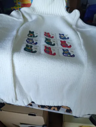 Maglione donna collo alto con gatti