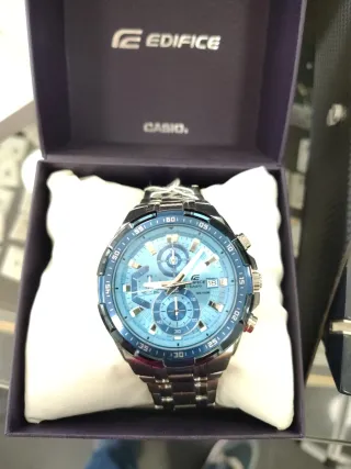 Reloj Casio Edifice Cronógrafo Azul bitono