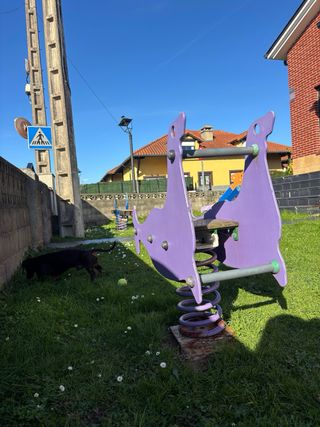 Balancín muelle tipo parque público