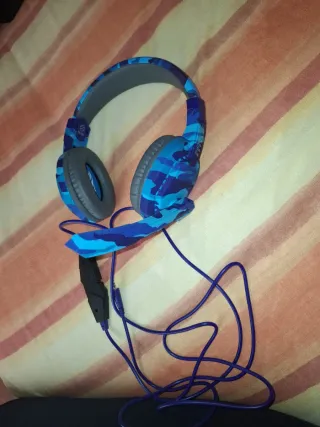 Cascos gaming camuflaje azul