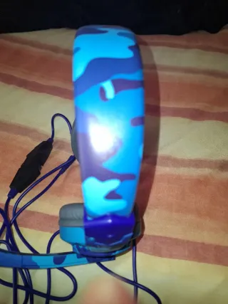 Cascos gaming camuflaje azul