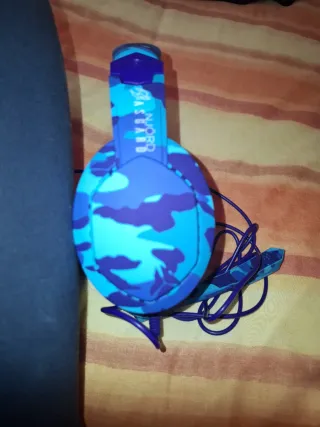 Cascos gaming camuflaje azul