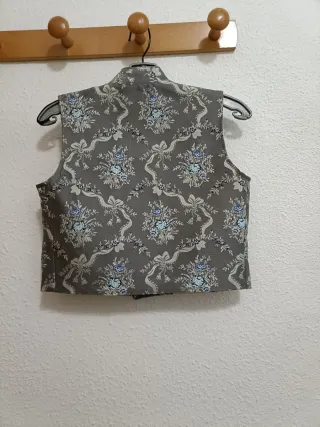 Chaleco fallero estampado Talla como para 14 años