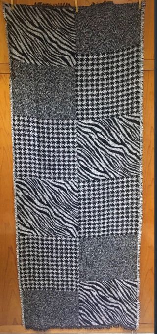 Bufanda Zara Pata de Gallo y Cebra