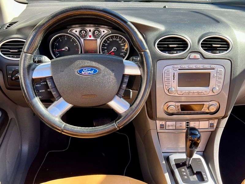 Ford Focus 2.0 Titanium 2010, foto 23