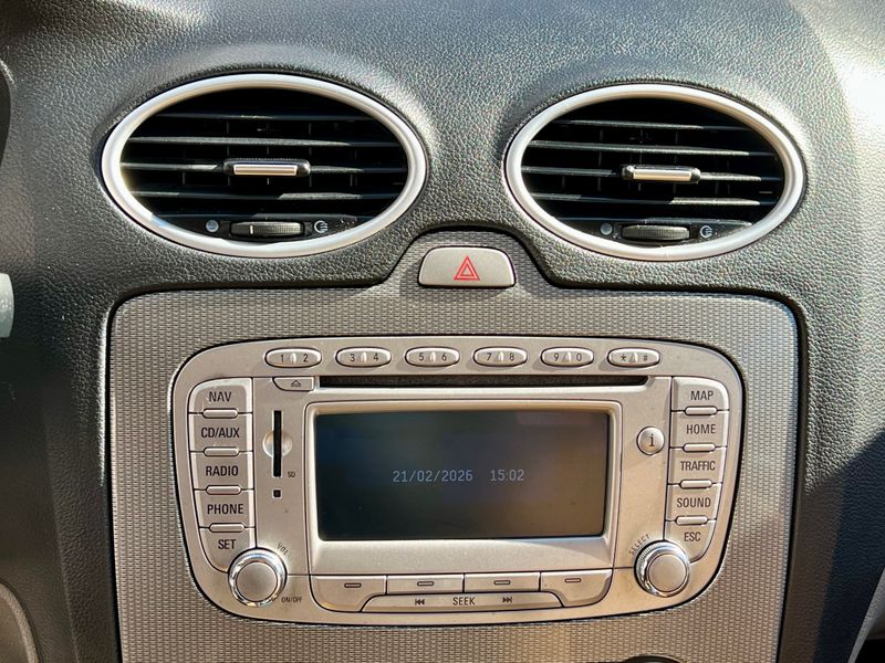 Ford Focus 2.0 Titanium 2010, foto 31