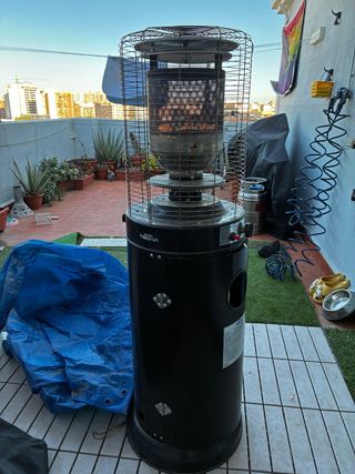 Estufa de butano exterior negra