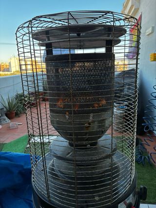 Estufa de butano exterior negra