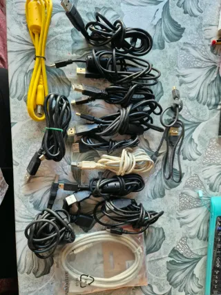 Lote Cables USB y Mini USB