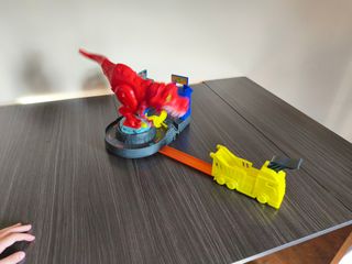 Hot Wheels T-Rex Pista Juguete
