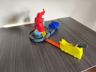 Hot Wheels T-Rex Pista Juguete