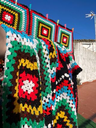 Manta de ganchillo patchwork hecha a mano preciosa