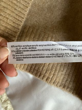 Jersey cuello alto camel