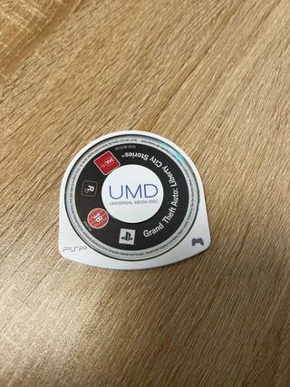 PSP 1004 Negra + GTA,MotoGP,FIFA 10 y 6 juegos más