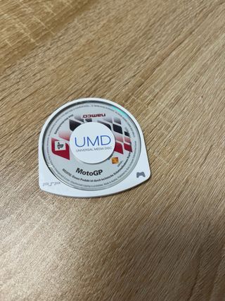 PSP 1004 Negra + GTA,MotoGP,FIFA 10 y 6 juegos más