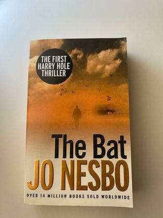 Novela en inglés “The bat” de la autora Jo nesbo