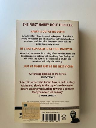 Novela en inglés “The bat” de la autora Jo nesbo