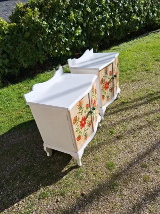 Pareja Mesitas Noche Antiguas Pintadas