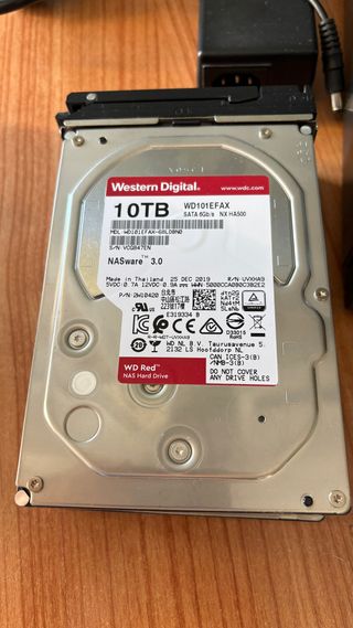 NAS Netgear RN102 + 2 Dischi WD 10TB