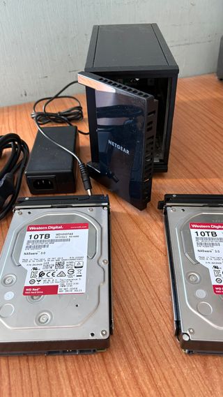 NAS Netgear RN102 + 2 Dischi WD 10TB