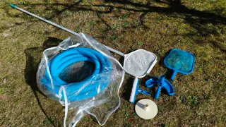 Depuradora + Kit Limpieza Piscina