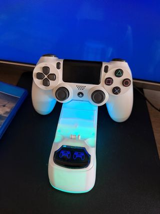 PS4 Slim 1TB + 2 Mandos + Cargador y juegos opcion