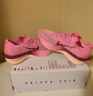 Nike ZoomX Vaporfly Next %4 T39