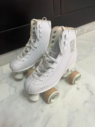 Patines blancos talla 36