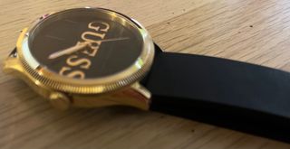 Reloj Guess Hombre Negro y Dorado