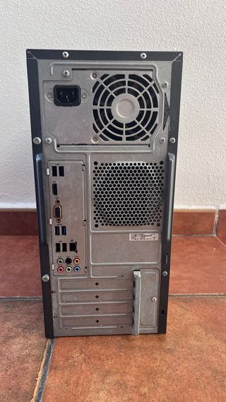 Ordenador de sobremesa ASUS