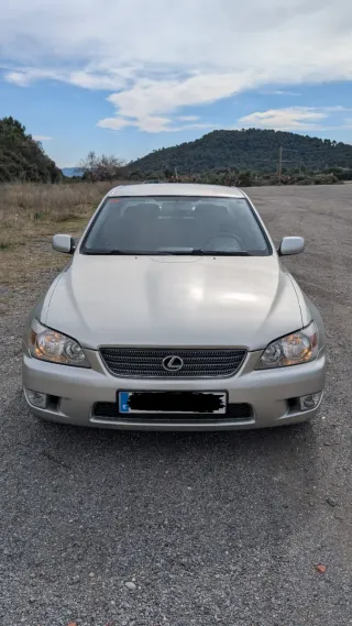 Lexus IS 200 Restaurado