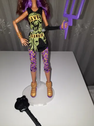 MONSTER HIGH MUÑECA