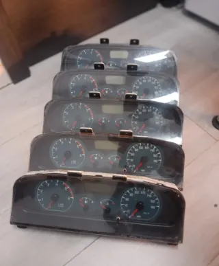 Cuadro instrumentos Nissan Terrano magneti marelli