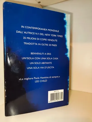 L' ora blu - thriller di Paola Hawkins