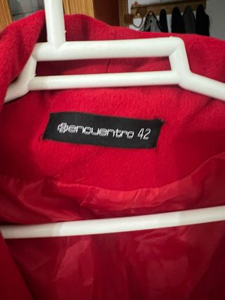 Abrigo rojo