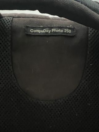 Mochila Lowepro CompuDay Photo 250