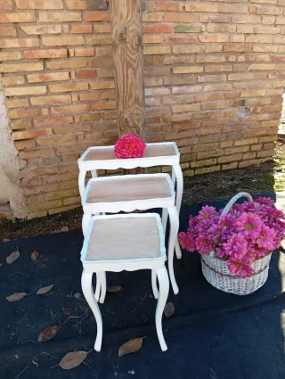 Set 3 tavolini bianchi e legno