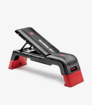 Banco Step de gimnasio Reebok Negro y Rojo
