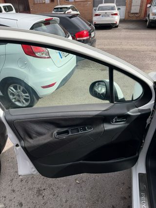 Peugeot 207 1.4 vti gasolina 2007