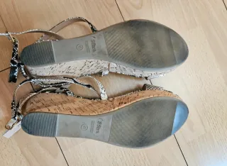 Sandalias Sfera cuña estampado serpiente