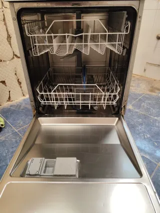 Lavavajillas Balay gris