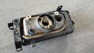 Farol Direito Nissan Terrano 2 / Ford Maverick