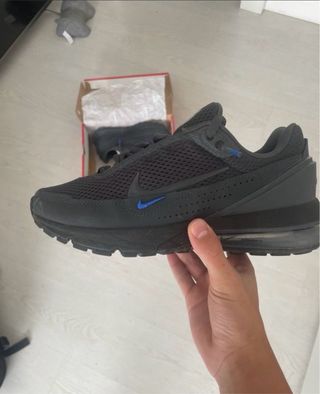Nike Air Max 2017 Talla 42 Negras precio negociabe