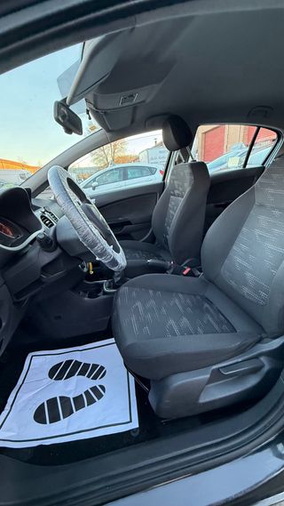 Opel Corsa 1.4 gasolina 2011