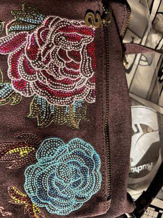 Bolso Desigual bordado flores flecos