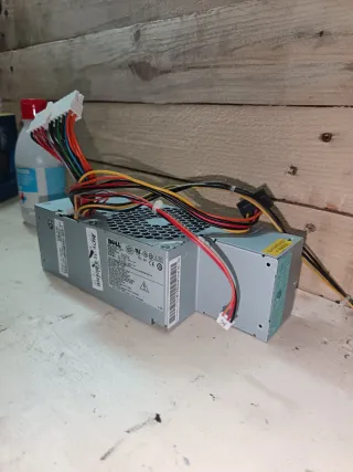 Fuente de Alimentación Dell