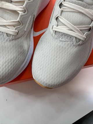 Zapatillas Nike Downshifter 13 Beige/Blanco