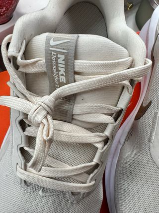 Zapatillas Nike Downshifter 13 Beige/Blanco