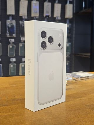 IPHONE 17 PRO 256GB ARGENTO SIGILLATO